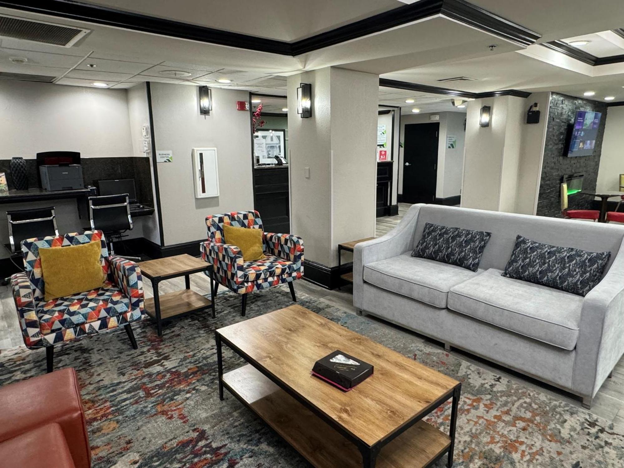 Hotel Wingate By Wyndham North Little Rock Extérieur photo