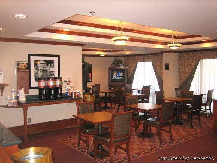 Hotel Wingate By Wyndham North Little Rock Restaurant photo