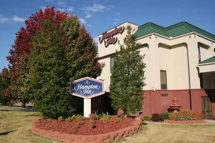 Hotel Wingate By Wyndham North Little Rock Extérieur photo